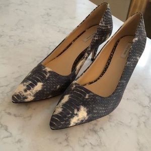 Beautiful Cole Haan point toe high heels, 8.5.
